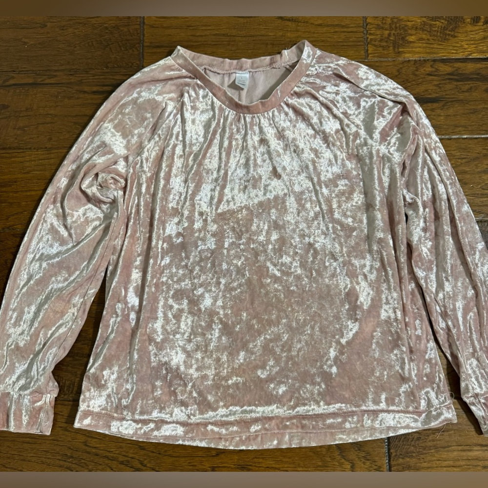 Girl’s Velvet Long Sleeve Top in Pink